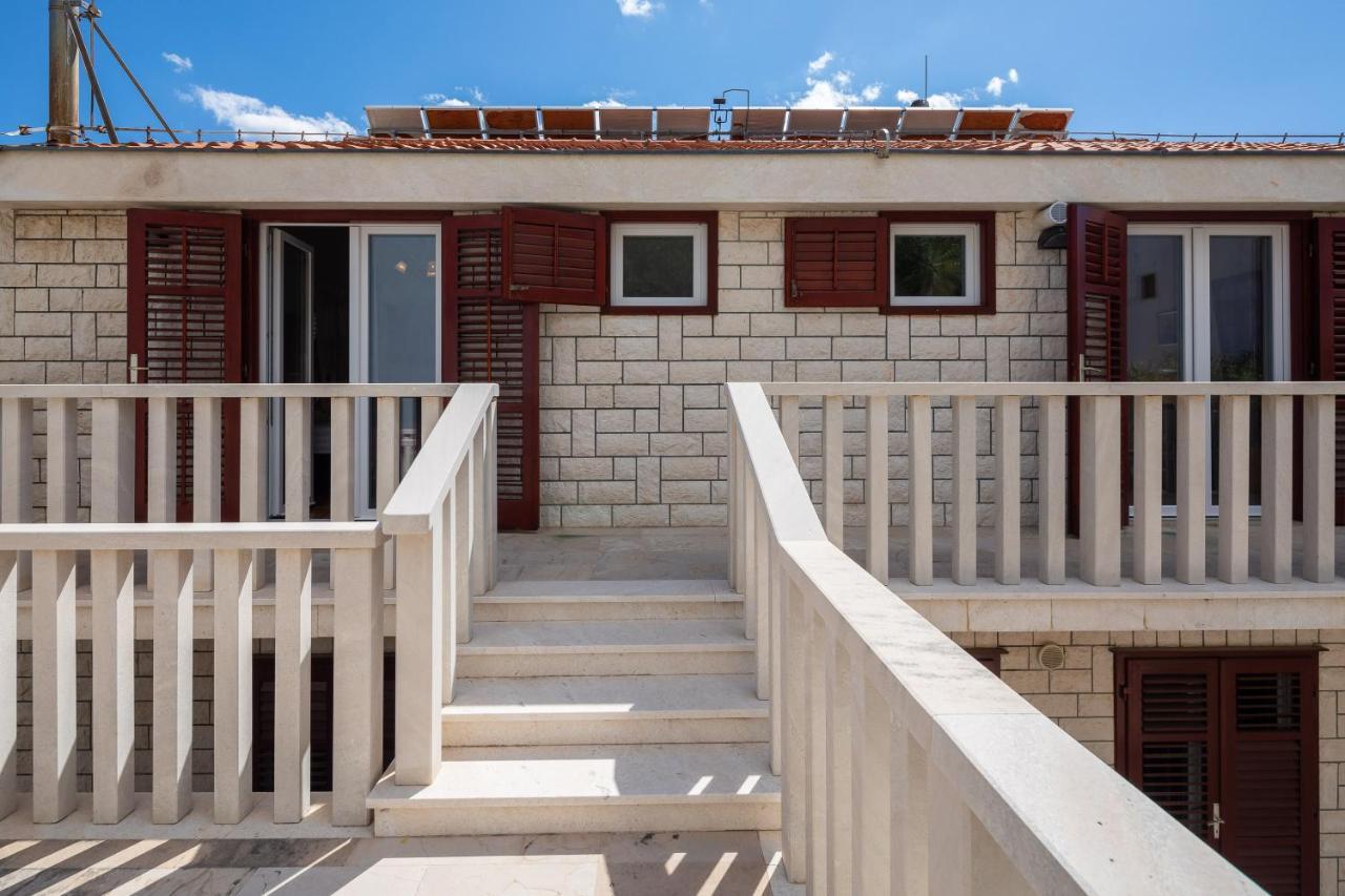 Beachfront Xxl - 2 Apartments Together - لوكفا روجوزنيكا المظهر الخارجي الصورة