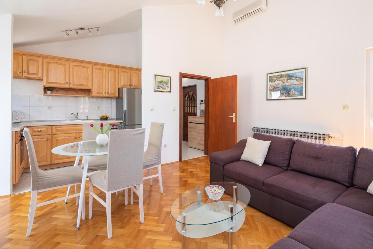 Beachfront Xxl - 2 Apartments Together - لوكفا روجوزنيكا المظهر الخارجي الصورة