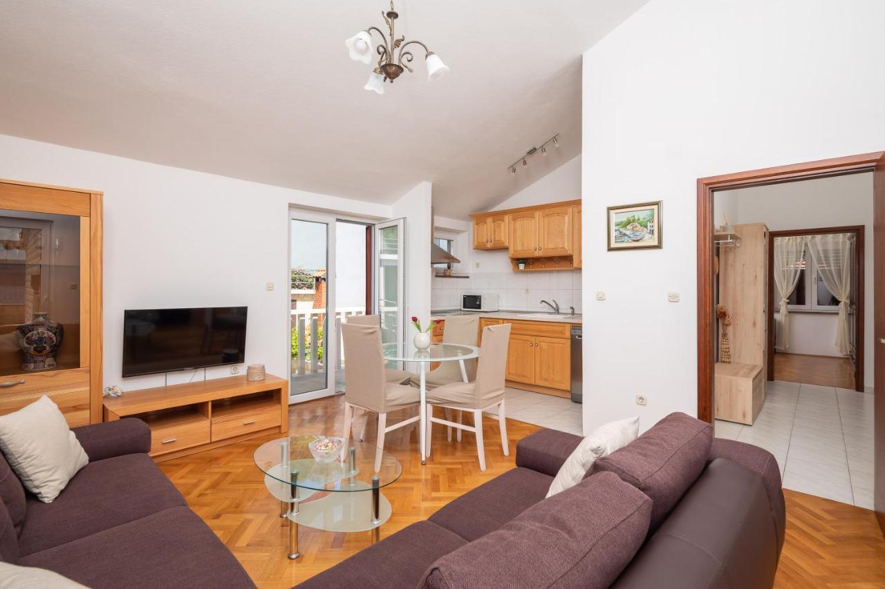 Beachfront Xxl - 2 Apartments Together - لوكفا روجوزنيكا المظهر الخارجي الصورة